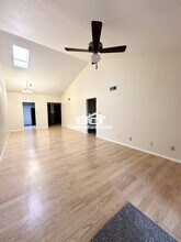 9279 N 47th Dr in Glendale, AZ - Building Photo - Building Photo