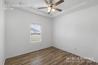 1810 Hope Dr in Mercedes, TX - Building Photo - Building Photo