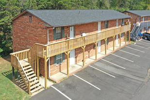 Woodlawn Apartments in Winston-Salem, NC - Building Photo