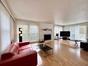 22 River Bend Cir in Exeter, NH - Building Photo - Building Photo