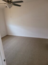 511 Queensgate Rd photo'