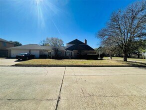 4918 Vanbury Dr in Houston, TX - Building Photo - Building Photo