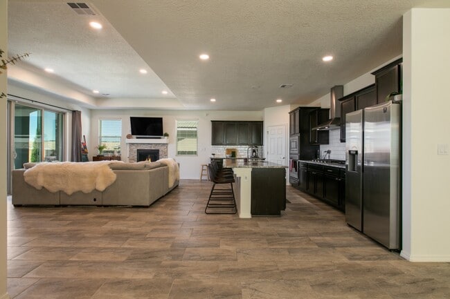 2039 Lobo Trot Ct SE
