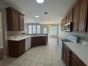 5913 Big Pine Dr in McKinney, TX - Building Photo - Building Photo