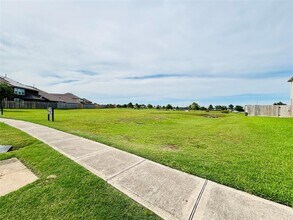 14851 Fir Knoll Way in Cypress, TX - Building Photo - Building Photo