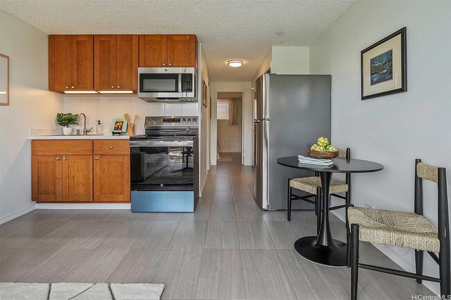 property at 2211 Ala Wai Blvd