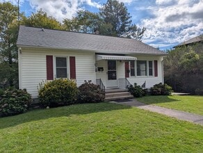204 Montreat Rd in Black Mountain, NC - Building Photo - Building Photo