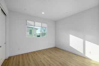 Vello Valley in Lancaster, CA - Foto de edificio - Interior Photo