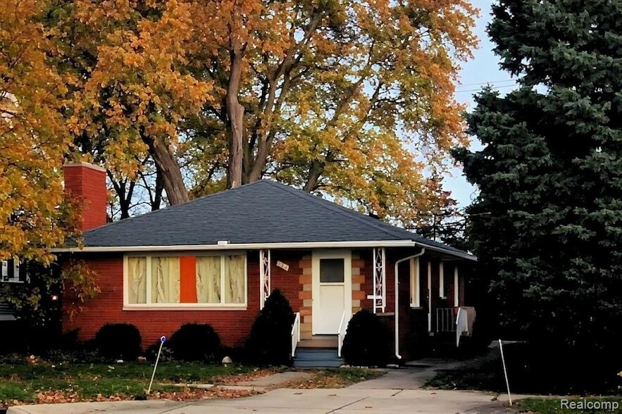 734 N Monroe St in Monroe, MI - Building Photo