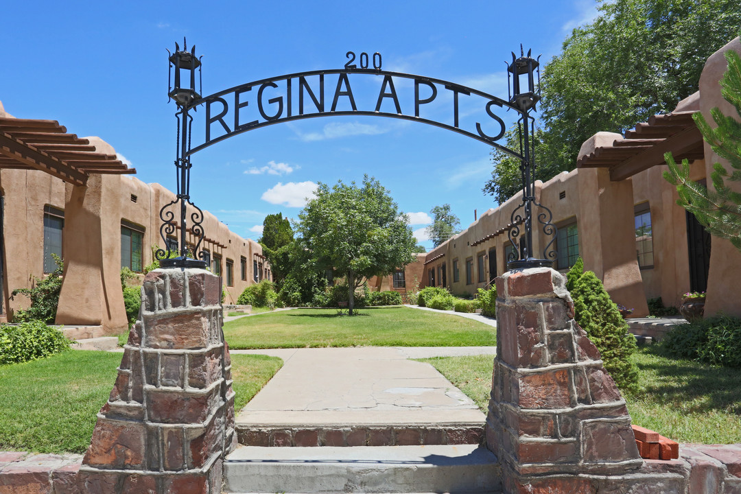 Regina & Walter/Silver Apartments Photo