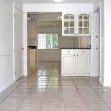11111 SW 78th Ct in Pinecrest, FL - Building Photo - Building Photo