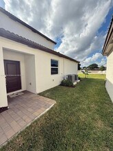 2942 SE 23rd Ave in Homestead, FL - Foto de edificio - Building Photo