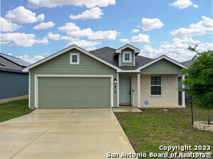 1919 Fieldfare in New Braunfels, TX - Building Photo