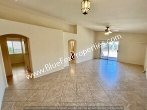 2578 W Bluffs Peak Ct in Tucson, AZ - Building Photo - Building Photo