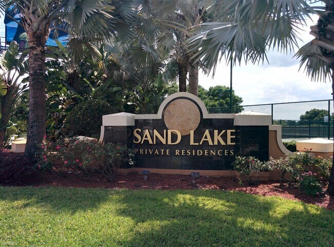 8849 Latrec Ave-Unit -Apt 307 in Orlando, FL - Building Photo - Building Photo