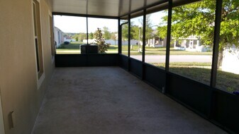 503 Cadiz Dr in Groveland, FL - Building Photo