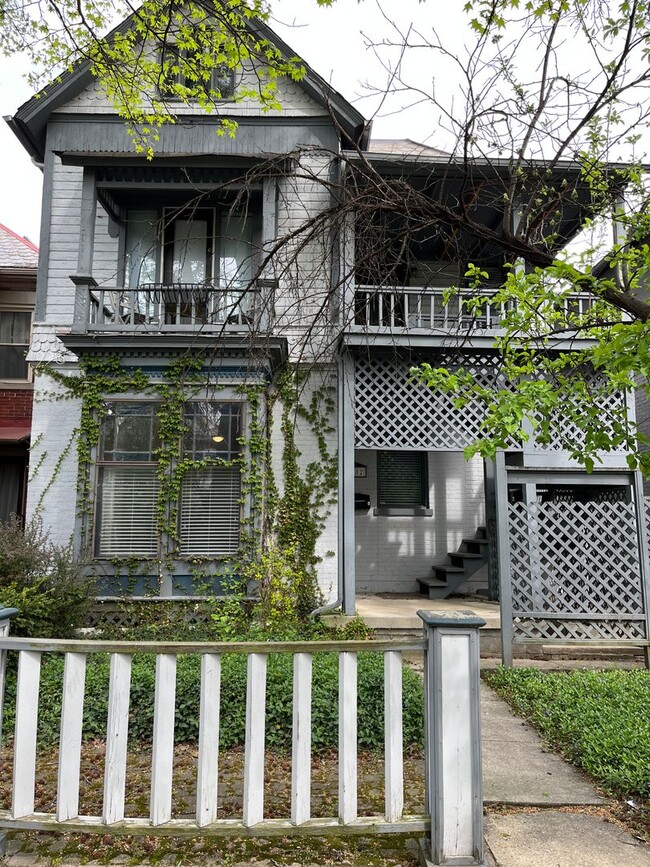property at 1282 Hunter Ave