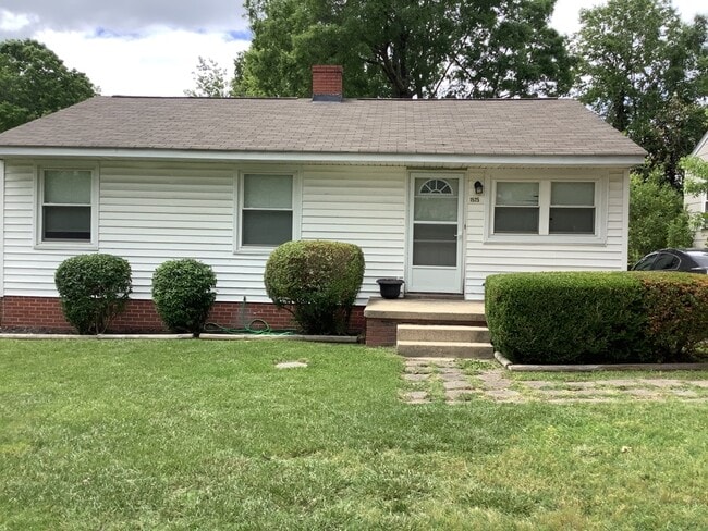 property at 1525 Tucker St