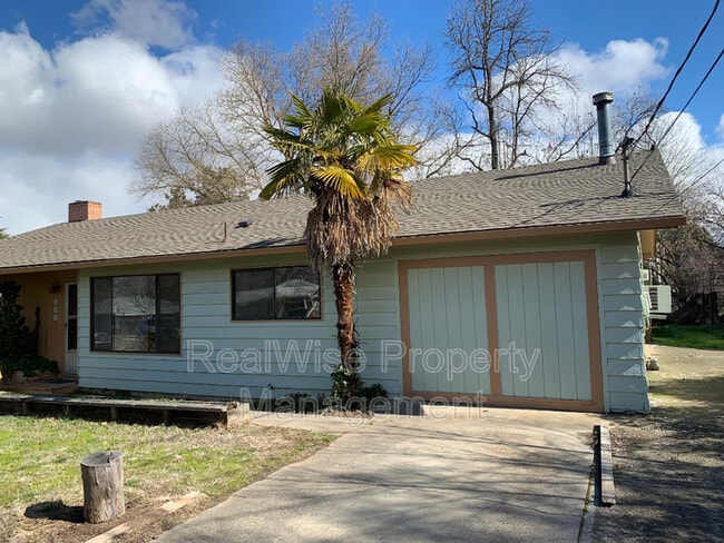 property at 860 Glendale Ave