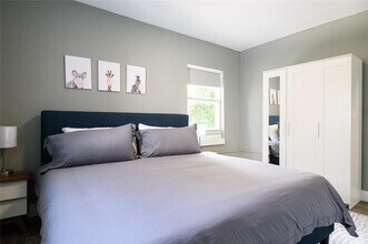 1020 N Victoria Park Rd in Fort Lauderdale, FL - Foto de edificio - Building Photo