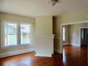 407 Ottawa Ave in Durham, NC - Foto de edificio - Building Photo