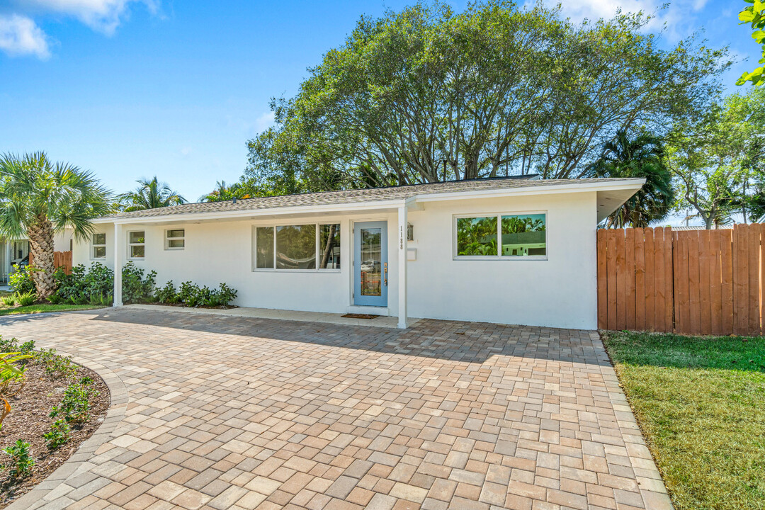1188 W Camino Real in Boca Raton, FL - Building Photo