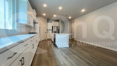 5522 Blue Point Ln in Garland, TX - Building Photo - Building Photo