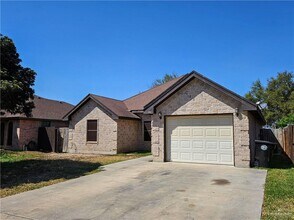 1911 Largo St in Weslaco, TX - Building Photo - Building Photo