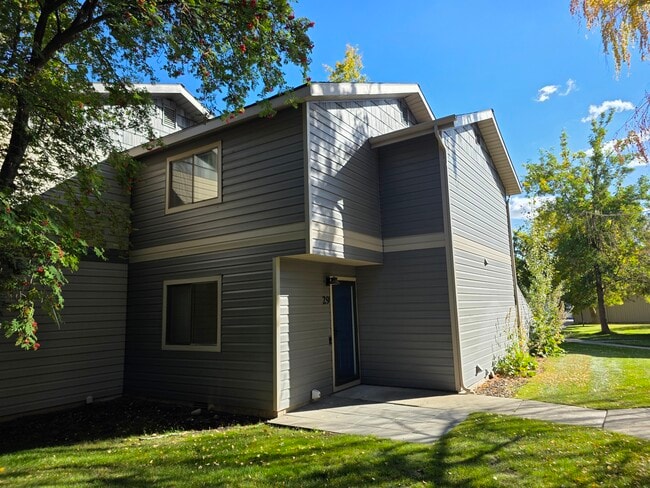 property at 850 Shenandoah Dr