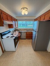 3762 Laura Ln NE in Salem, OR - Building Photo - Building Photo