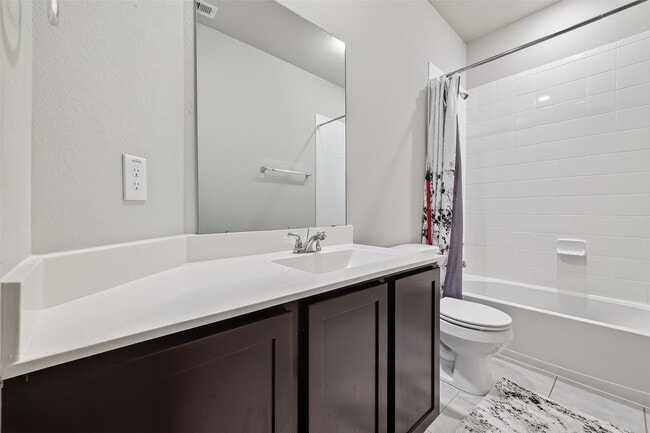 property at 2422 Agassiz Dr