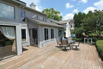 1600 Old Hunters Trce in Marietta, GA - Building Photo - Building Photo