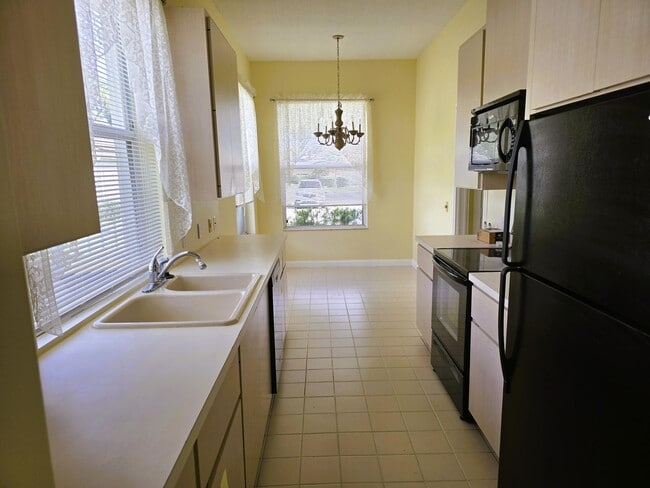 5131 SE Sweetbrier Terrace in Hobe Sound, FL - Building Photo - Building Photo