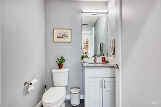 1645 E 3rd St in Moscow, ID - Foto de edificio - Building Photo