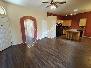 2122 E Calle Arroyo Lindo in Tucson, AZ - Building Photo - Building Photo