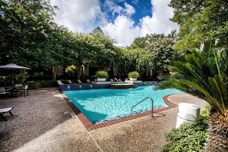 1330 Old Spanish Trail-Unit -1106 in Houston, TX - Building Photo - Building Photo