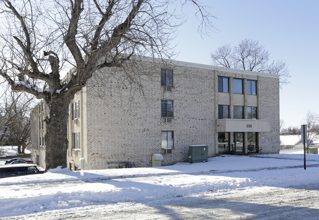 Madison Manor in Anoka, MN - Building Photo - Building Photo