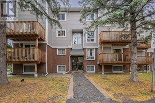 400 Fenerty Ct in Ottawa, ON - Building Photo