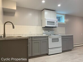 121 Dunbar Ave in Fairbanks, AK - Building Photo - Building Photo