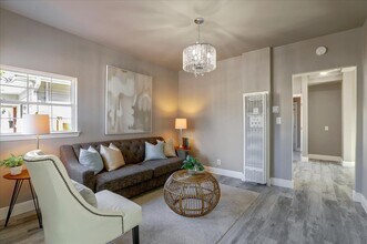 314 E Julian St in San Jose, CA - Building Photo - Building Photo