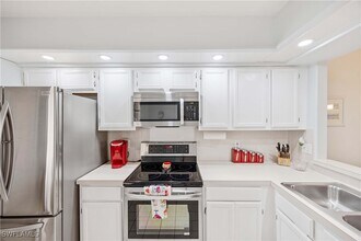 13046 Amberley Ct in Bonita Springs, FL - Building Photo - Building Photo