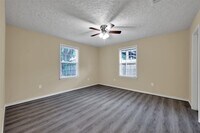 5414 Chennault Rd photo'