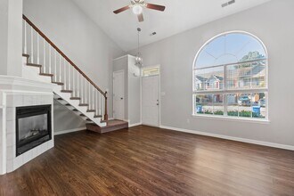 502 S LAKE Cir in Chesapeake, VA - Building Photo - Building Photo
