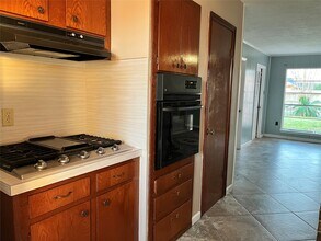 11615 Kirkmeadow Dr in Houston, TX - Building Photo - Building Photo