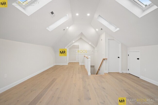 59 Nottinghill Rd, Unit 3 in Boston, MA - Building Photo - Building Photo