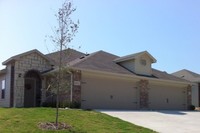 Town Creek Townhomes in Weatherford, TX - Foto de edificio - Building Photo