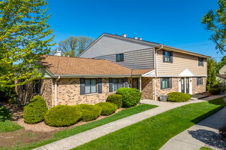 Maple & Mitchell Street Apartments in Milwaukee, WI - Building Photo - Building Photo