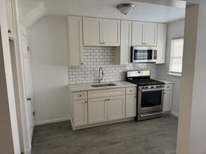 2231 Graythorn Rd in Middle River, MD - Building Photo - Building Photo