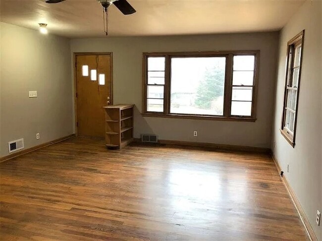 336 Beverly Dr in Omaha, NE - Building Photo - Building Photo