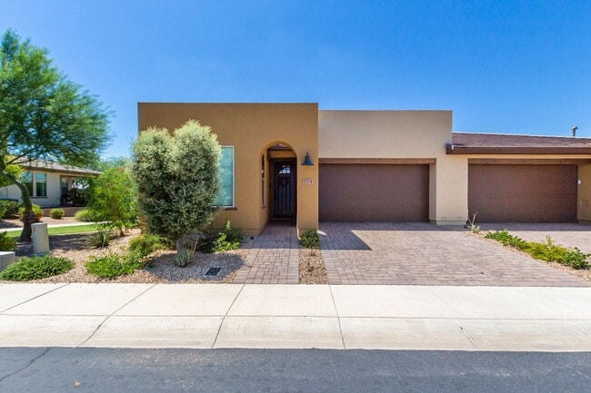 property at 779 E Cobble Stone Dr